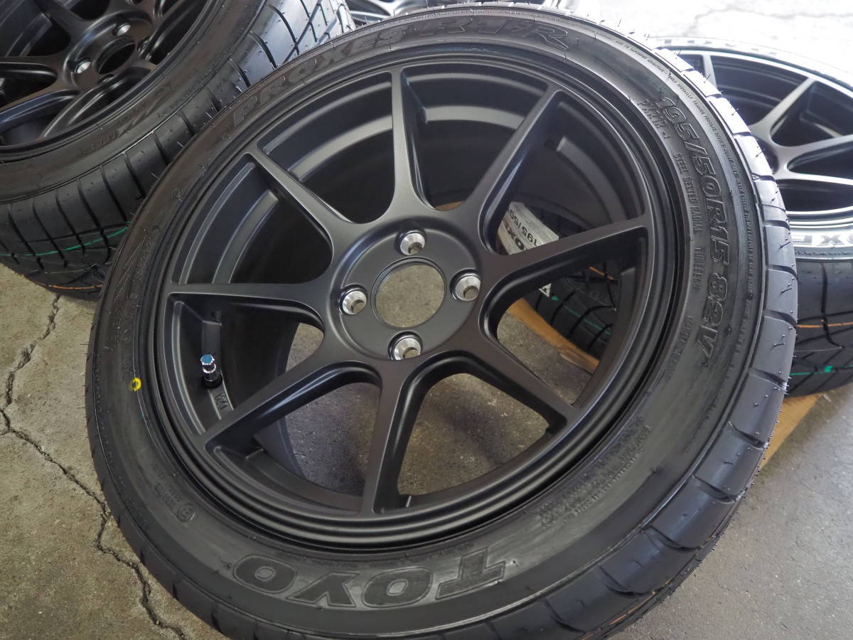 ☆軽量☆ 195/50R15 7J+30 4H100 新品 人気 トーヨー R1R 1台分 ヤリス 