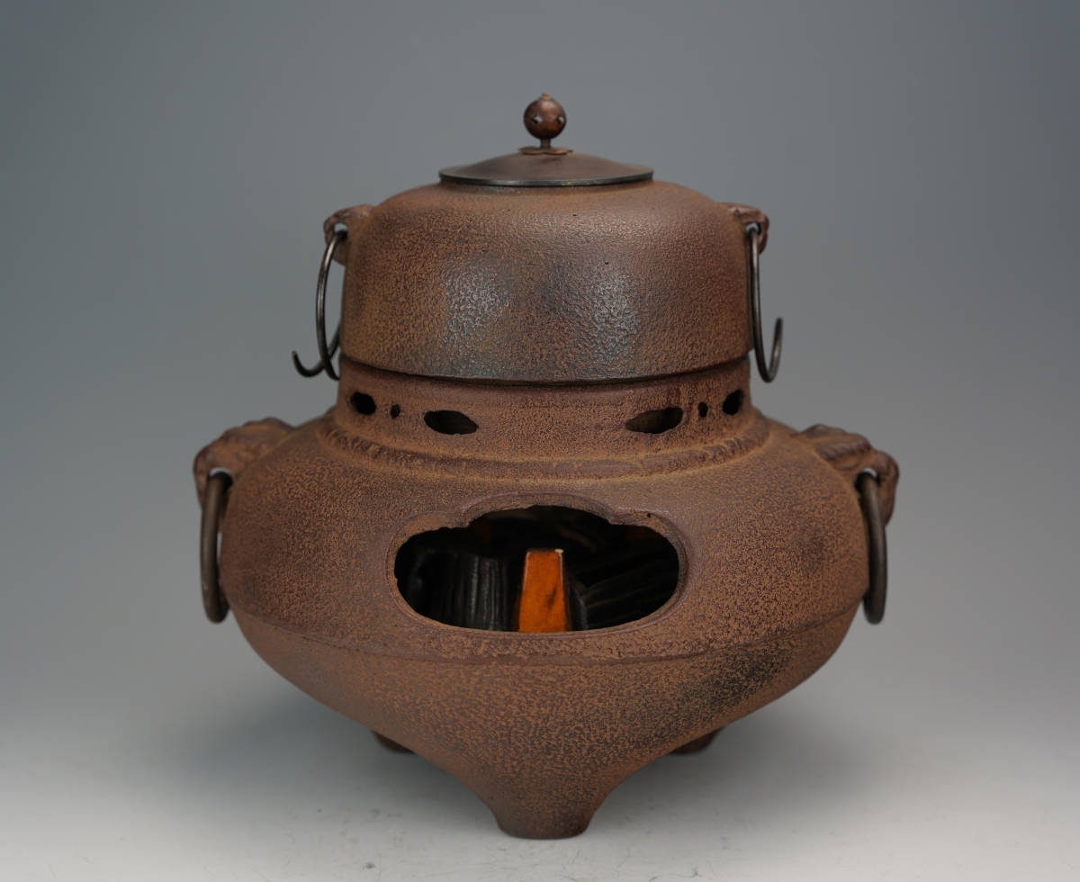 茶道具 電熱器付 茶釜 風炉釜 鉄瓶 鳳】鉄風炉 茶釜 風炉用電熱器 茶道具 鉄製 釜 電気式 検：銀瓶