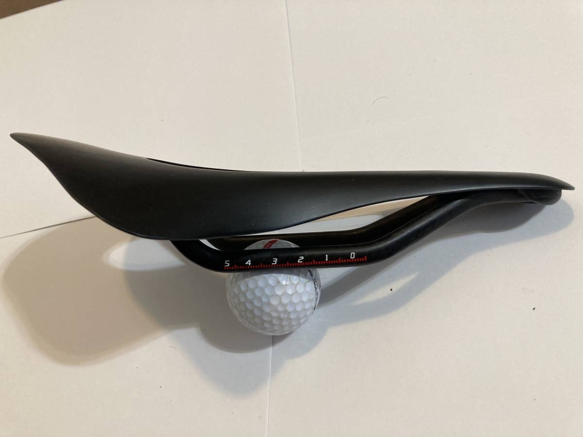 超軽量 自転車用サドル カーボン」の人気商品一覧 安い商品を通販