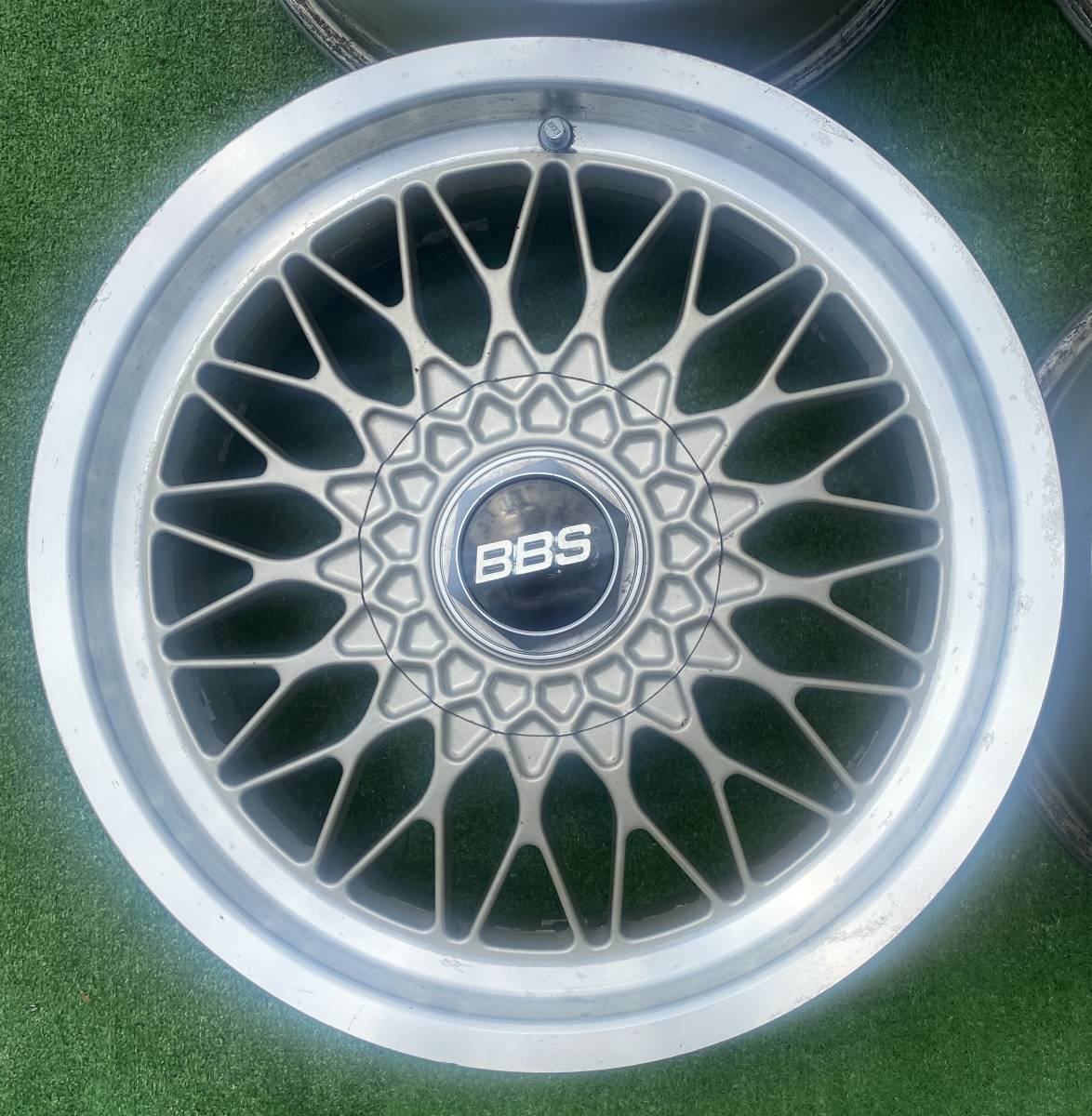 BBS RG-R RG054,RG053 17インチ7J+ 45、7.5J +50 PCD114.3 5穴センター 