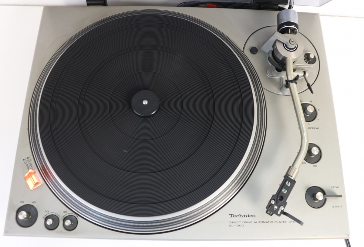 人気定番，定番 【ト葛】 Technics テクニクス SL-1300 ターンテーブル