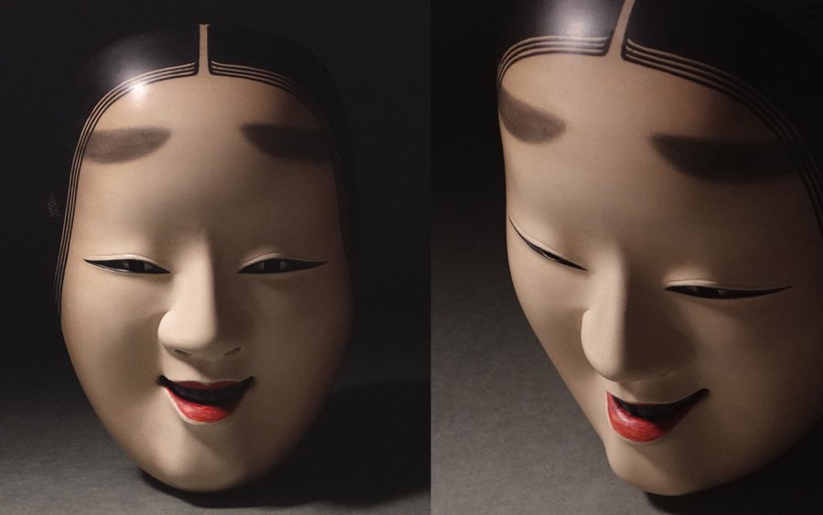 能面(小面)の木彫り無垢材で幽玄色を施した作風と能面の奥深さに魅了される作品です ∇花∇昭和初期頃の秀作 木彫彩色能面「小面」 気品高き女面 無銘