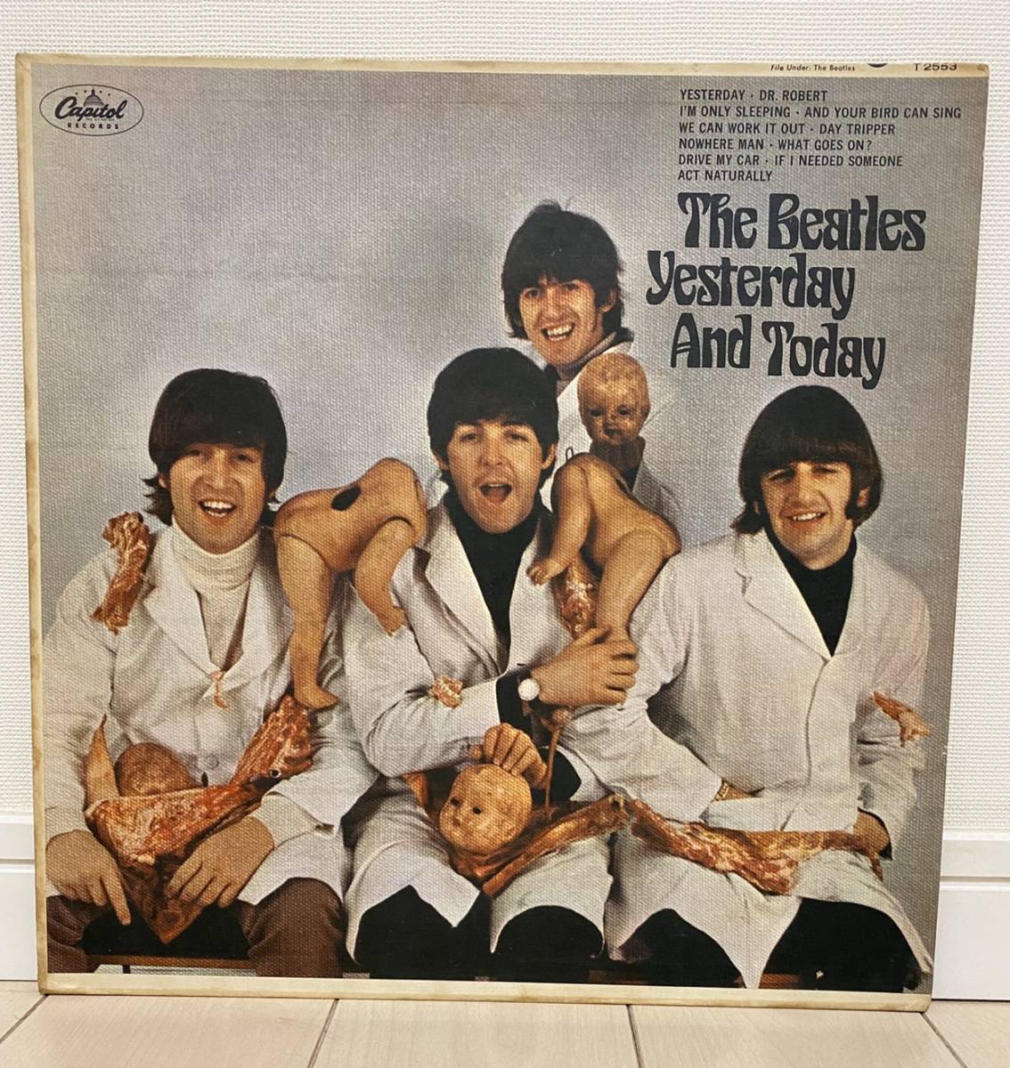 The Yesterday Today Beatles and And - – AND YESTERDAY &frasl; : Album the TODAY Edition