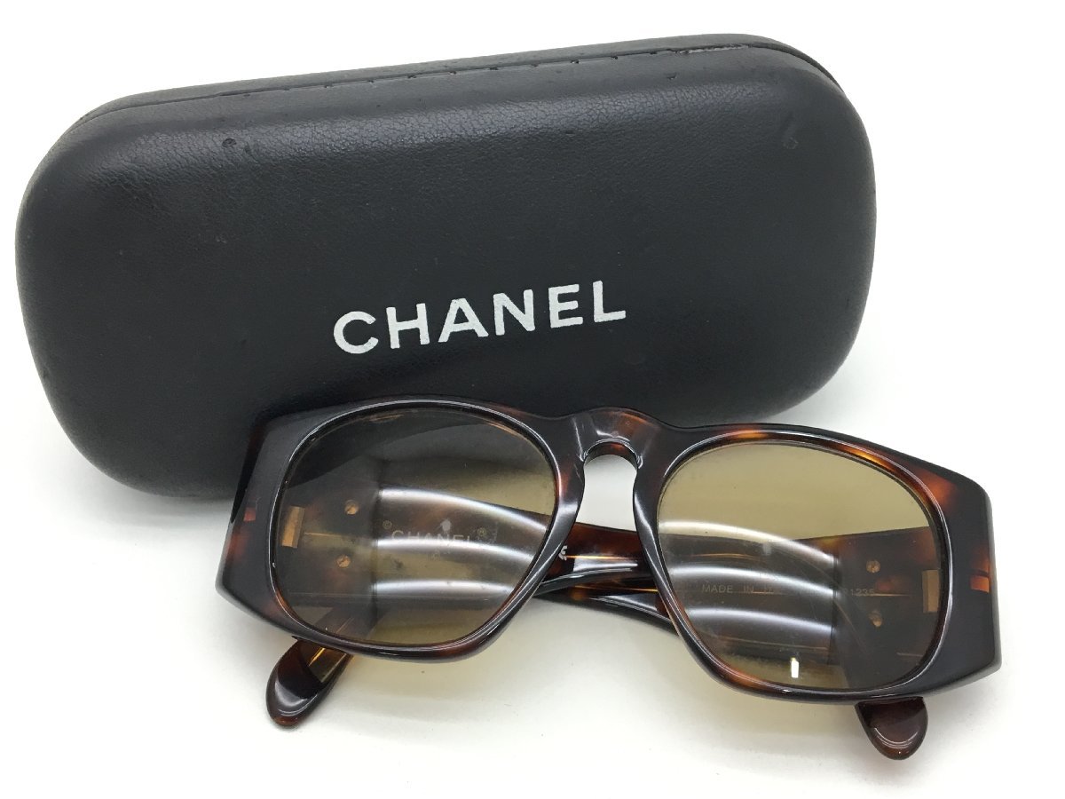 T04/104 CHANEL シャネル ココマーク ゴールドバックル ブラック CHANEL シャネル ココマーク ゴールドバックル ベルト レザー 黒