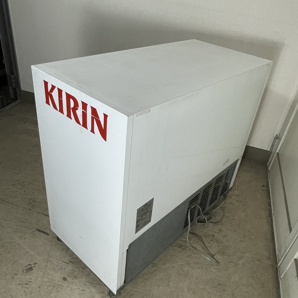 t3 サンデン 冷蔵ショーケース KIRIN キリン MUS-U55XB 105L 幅900 
