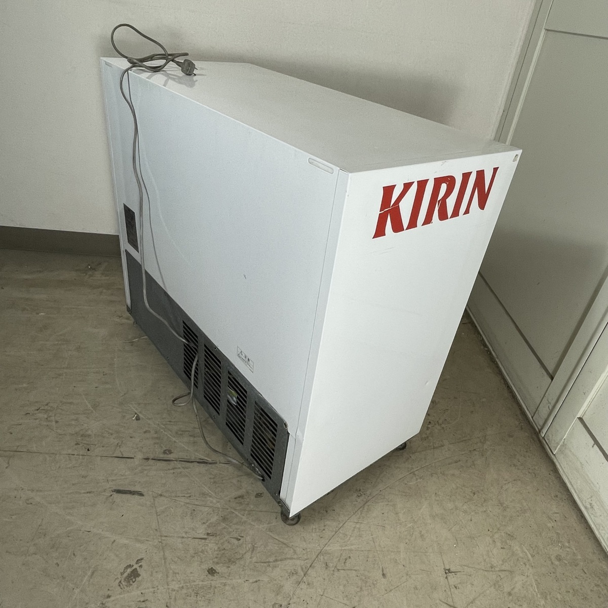 t3 サンデン 冷蔵ショーケース KIRIN キリン MUS-U55XB 105L 幅900 