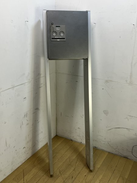  2542 新築取外し品 Panasonic パナソニック COMBO 宅配ボックス CTNR4040RSC CTNR8220CS ポール付き 千葉県船橋市三咲 手渡し可(ポスト、郵便受け)｜売買されたオークション情報、yahooの商品情報をアー ポスト、郵便受け