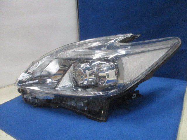 トヨタ プリウス ZVW30 後期 左ライト/左ヘッドライト LED 純正 KOITO