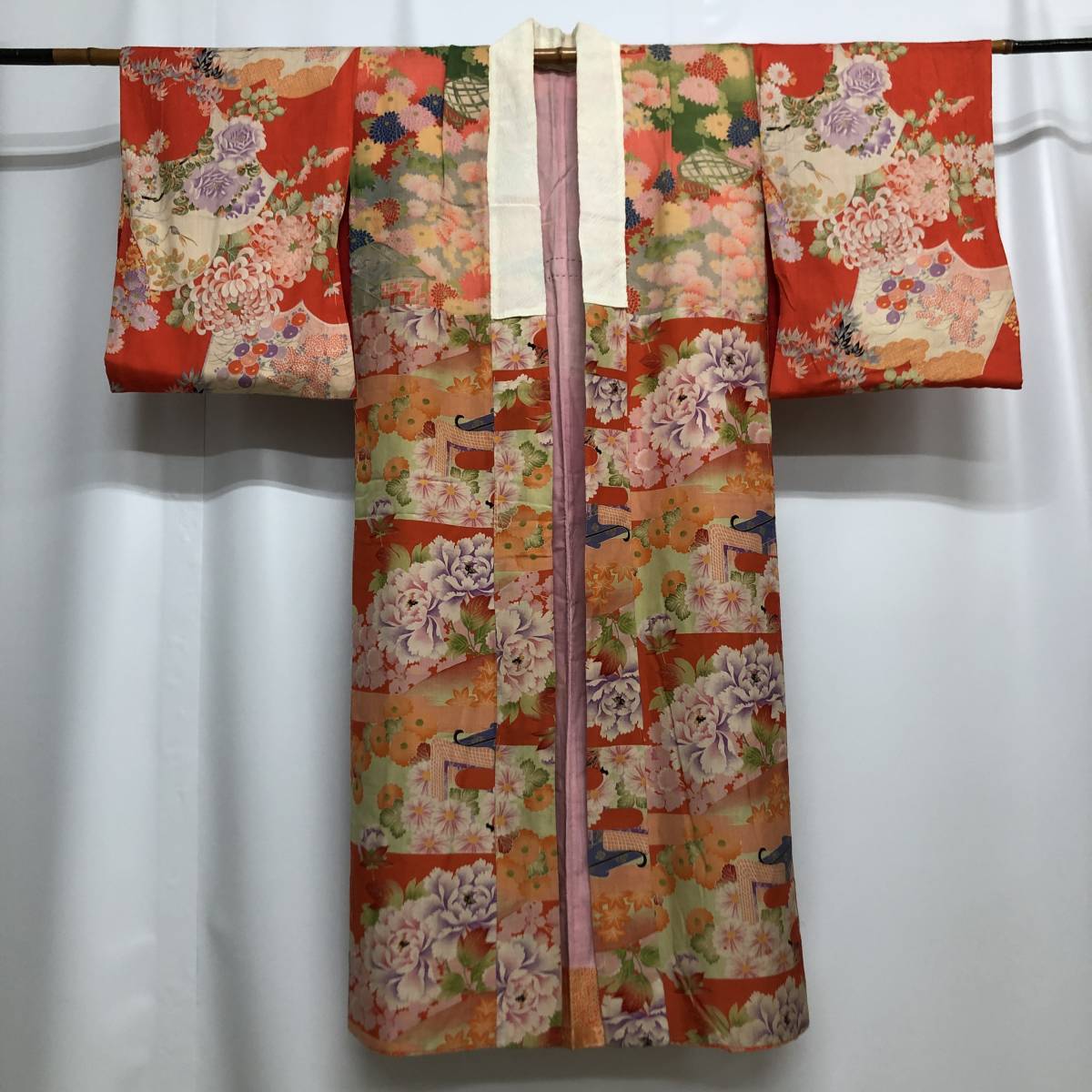 □WNY2/60 アンティーク着物 長襦袢 乱れ花に鹿の子文様 朱色 赤 暈し