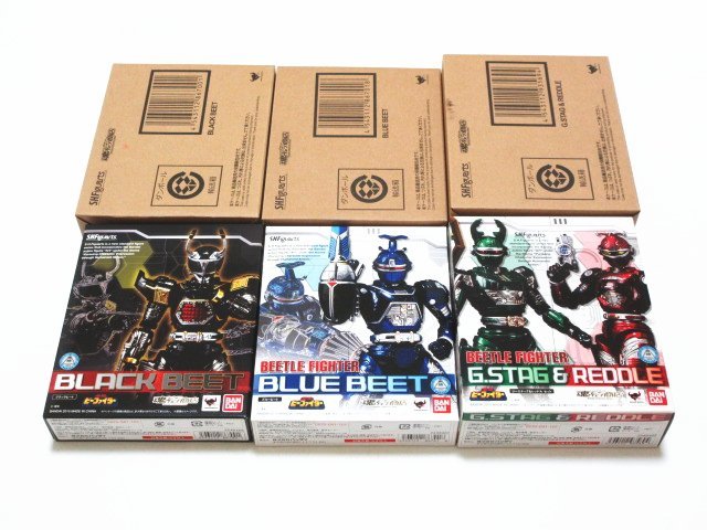 XN009◇バンダイ フィギュアーツ 重甲ビーファイター ブラック/ブルー