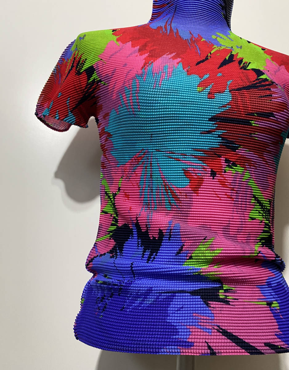 イツセイミヤケme 花柄 ハイネック トップス 半袖