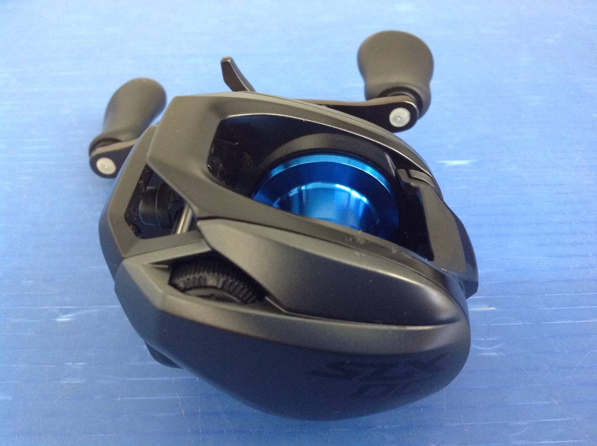 64】シマノSLX DC 70 HG SHIMANO 右 ハイギア 20 ベイトリール SLX DC