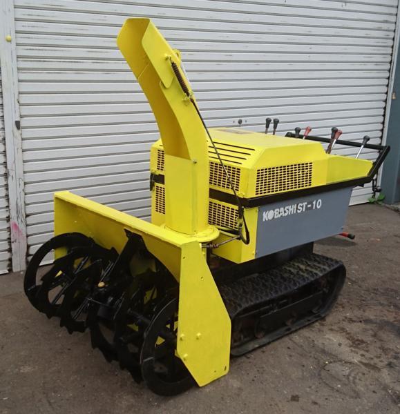 コバシ 除雪機 ST10 部品 トラックローラー 後ろ①（クボタエンジン