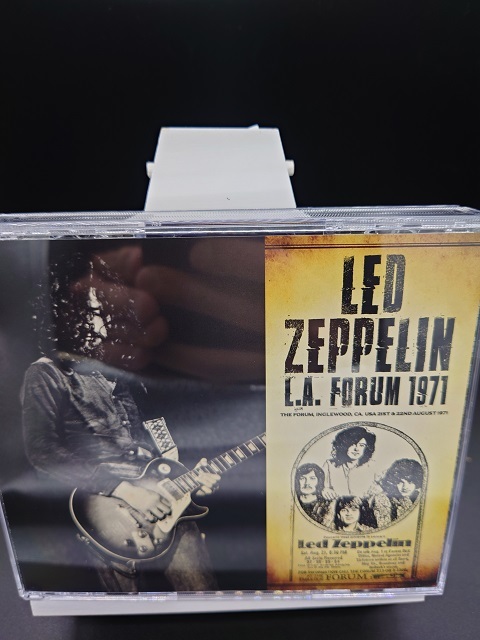 人気SALE，新品 Led Zeppelin レッドツェッペリン L.A. Forum 1971(Led Zeppelin)｜売買されたオークション情報、yahooの商品情報をアーカイブ公開 - オークファン Led Zeppelin