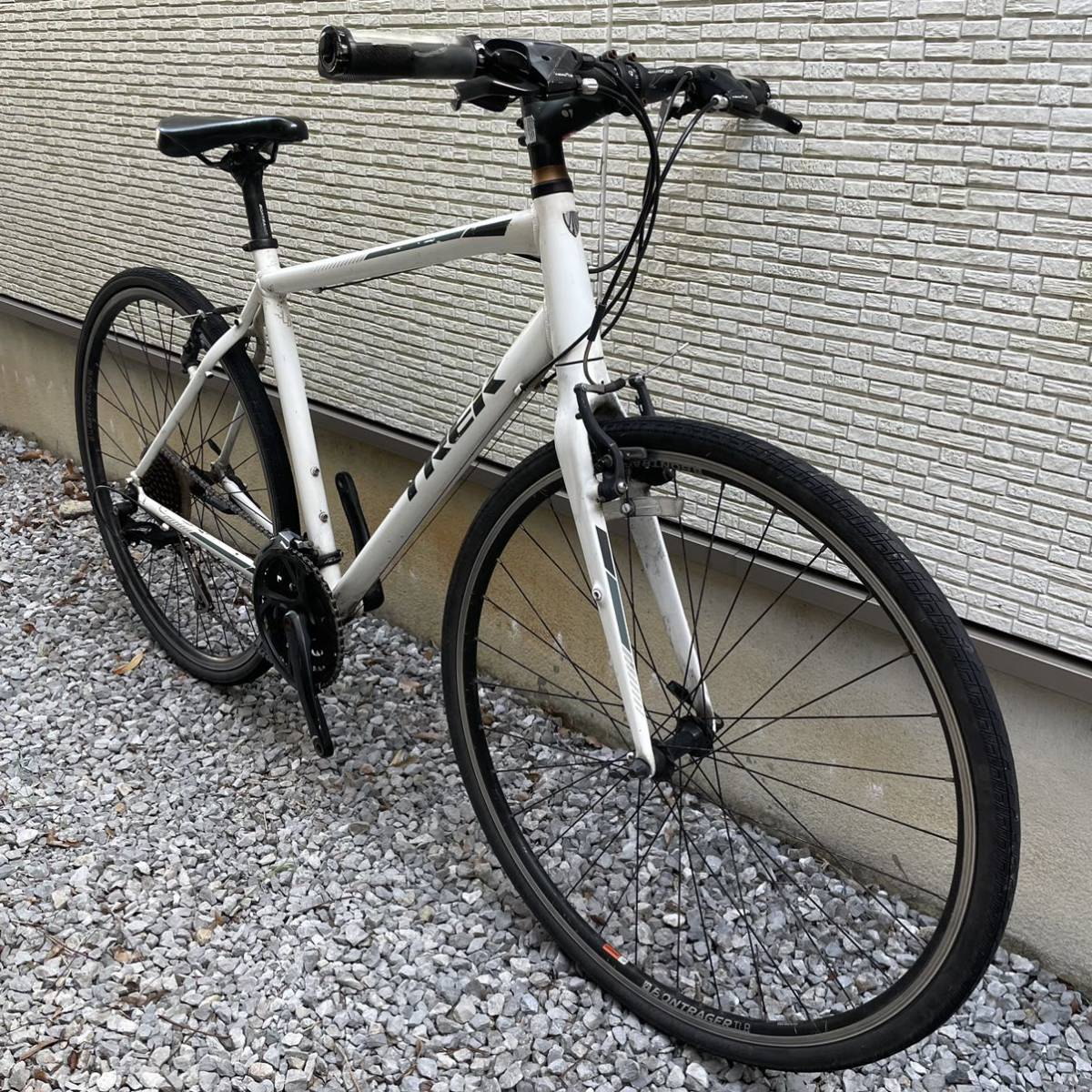 中古/引取・発送歓迎】TREK クロスバイク FX3 身長175-186cm程度 中古/引取・発送歓迎】TREK クロスバイク FX3 身長175-186cm程度