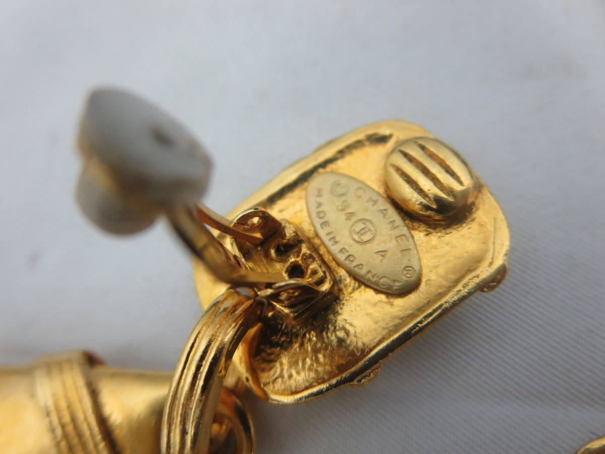 中古 CHANEL イヤリング ヴィンテージ ココマーク 94A ゴールド色