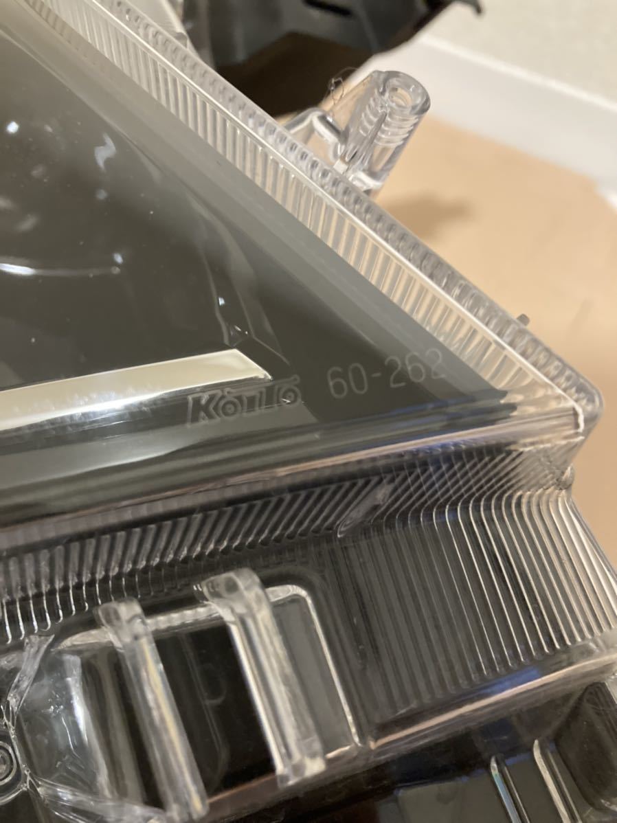 トヨタ ランドクルーザープラド 150 後期 ヘッドライト 右側 KOITO 60