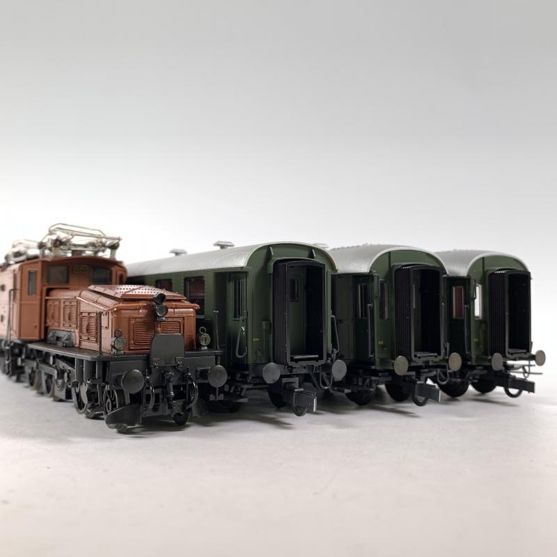 7-49＊HOゲージ ROCO 43023 SBB Ce 6/8 II 電気機関車 客車 ロコ 外国