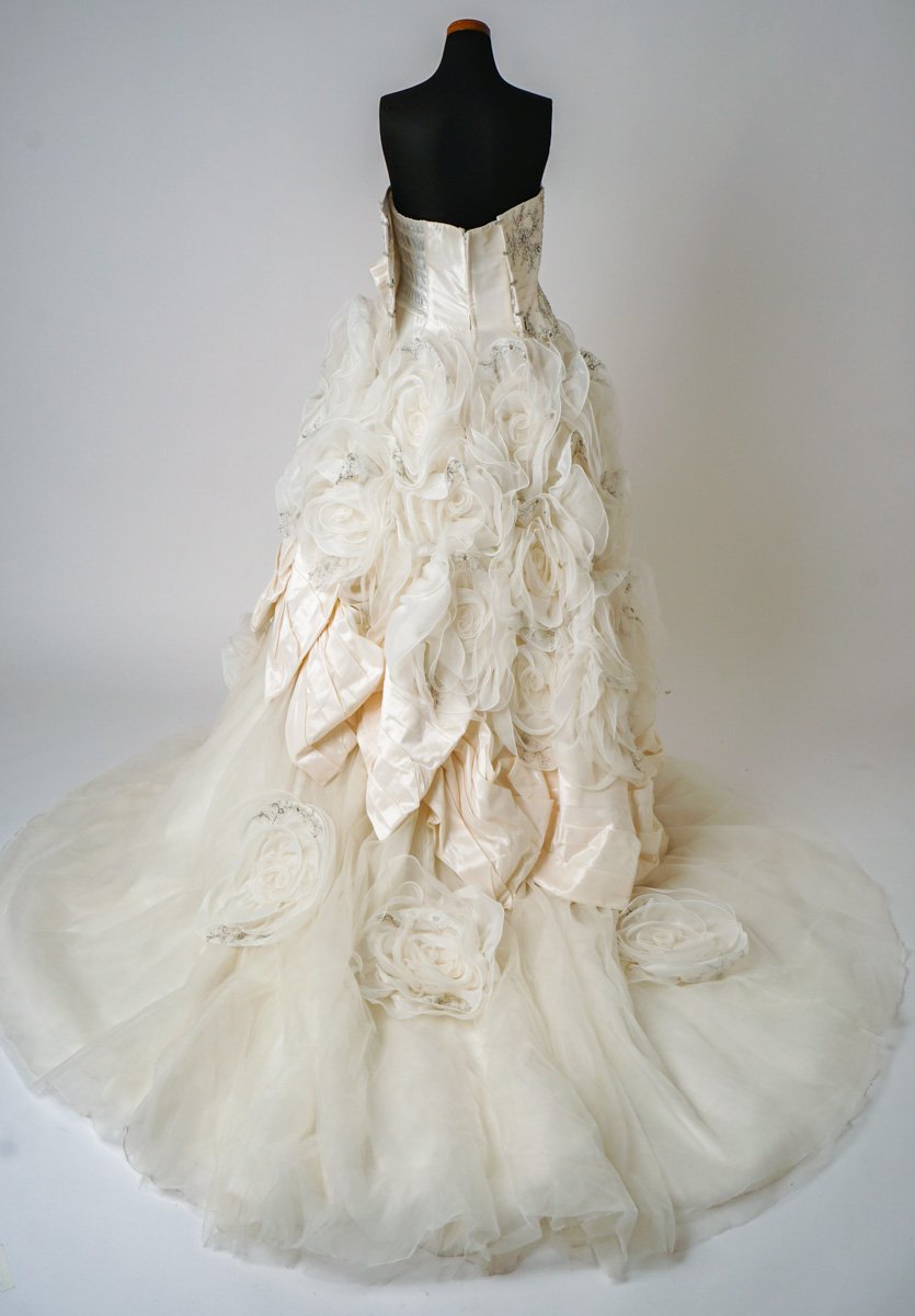 p6466　中古!!　ウエディングドレス　９−１３T | 結婚式 ドレス ジュナ（HLD-00066-01） AK+10606P｜カラードレス｜YUMI の結婚式場（ウェディング）