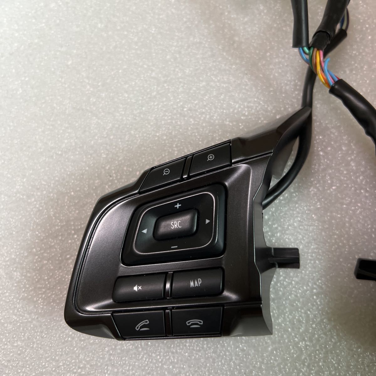 スバル WRX STI VAB ステアリングリモコン フォレスターSJ