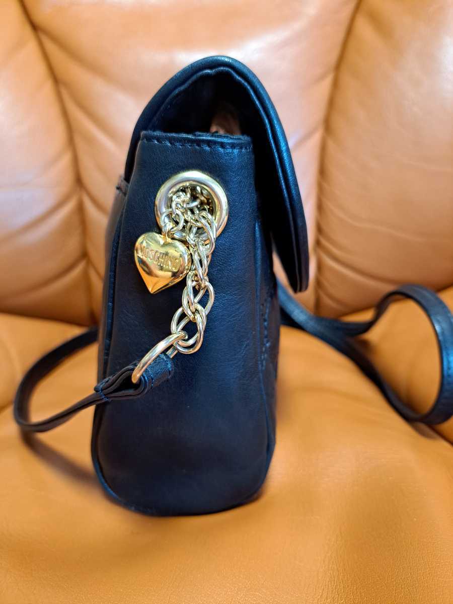 MOSCHINO モスキーノ レザーショルダーバッグ MOSCHINOミニポーチ付き 