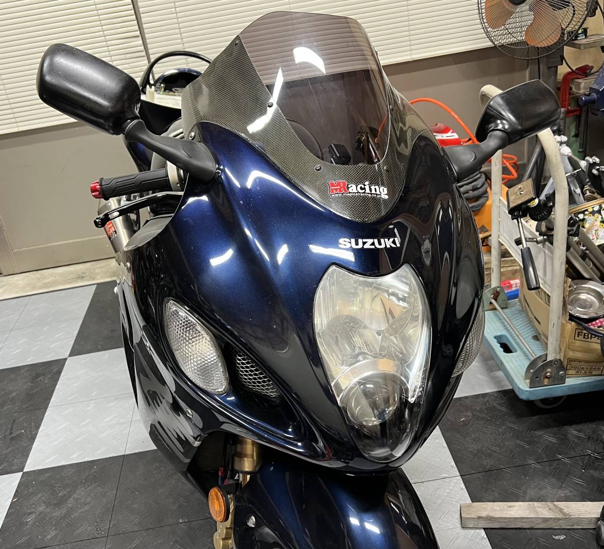マジカルレーシング スクリーン GSX1300R ハヤブサ 隼 99-07 スモーク
