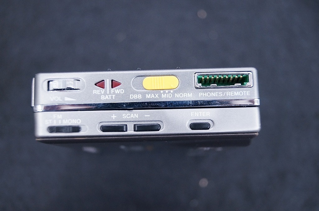 ソニー SONY 【ジャンク】カセットウォークマン WM-F701C ポータブル