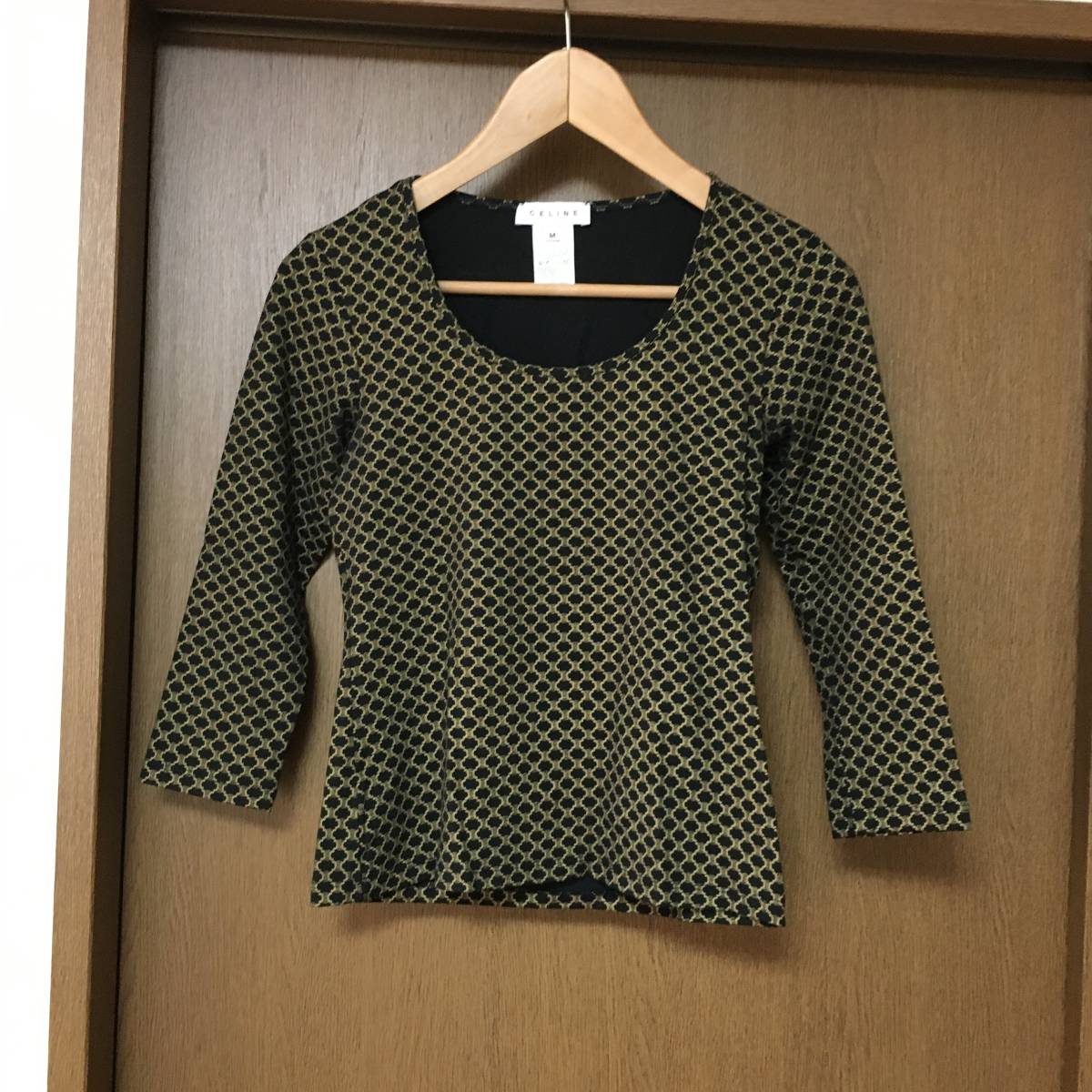 【新品，お買い得】 CELINE セリーヌ カットソー ブラック M(長袖Tシャツ)｜売買されたオークション情報、yahooの商品情報をアーカイブ公開 - オークファン 女性用