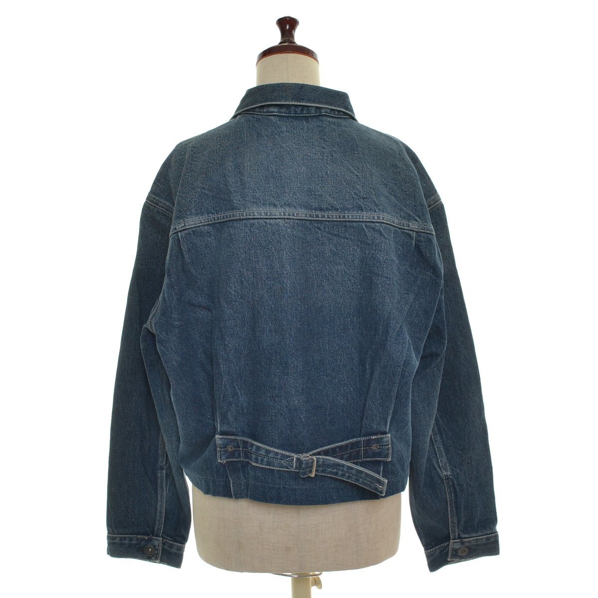 ◇441427 LEVI