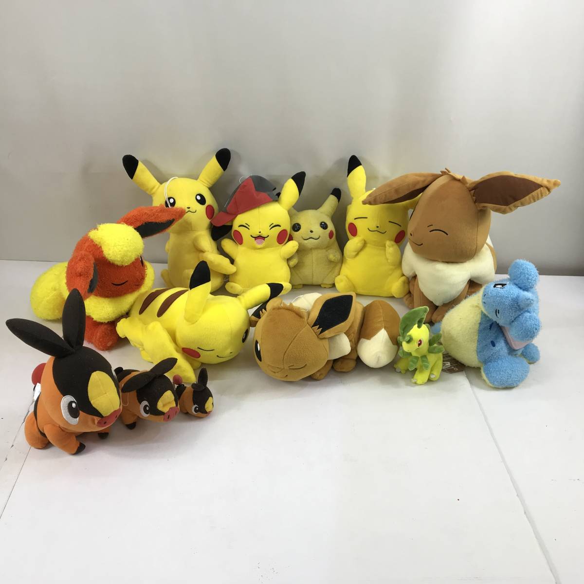 きシリーズ ヤフオク ポケモンセンタートースター ぬいぐるみ 等身大 キャンバス