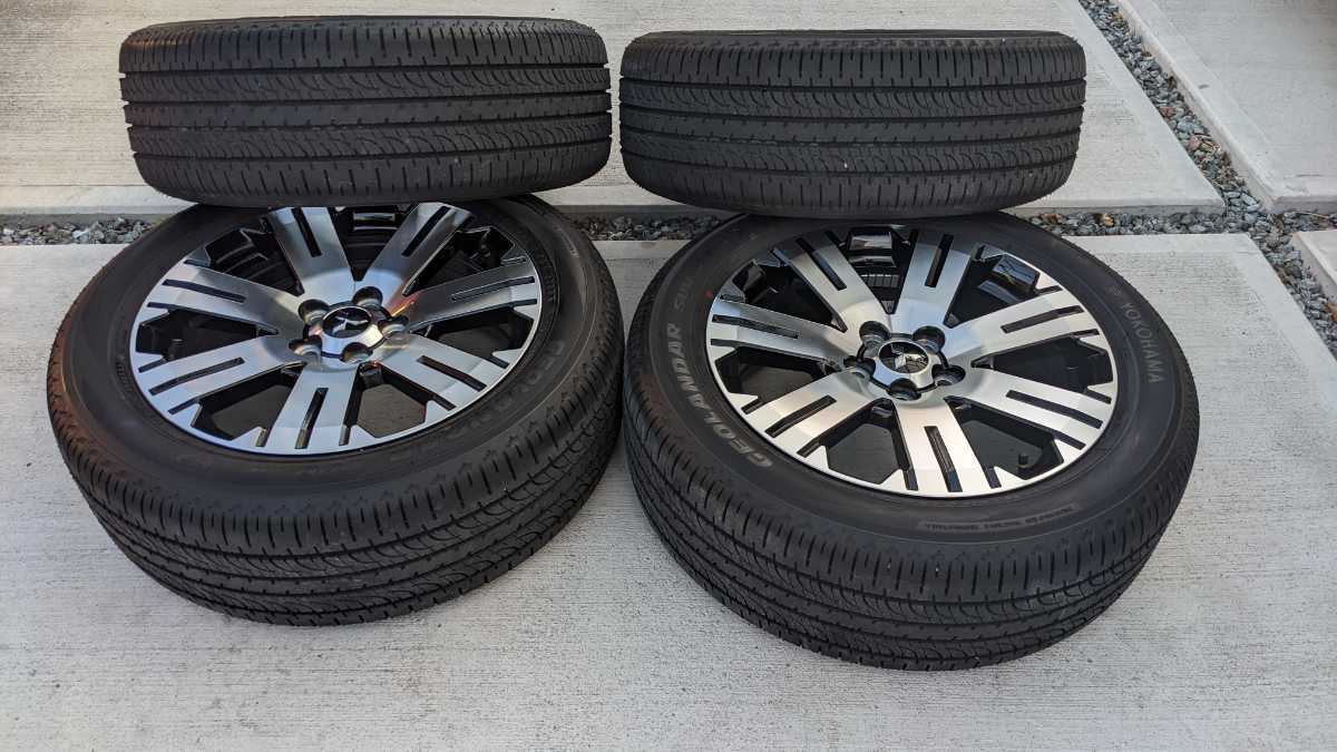 美品 デリカD5 純正アルミホイール ENKEI製 225/55R18 ヨコハマ 