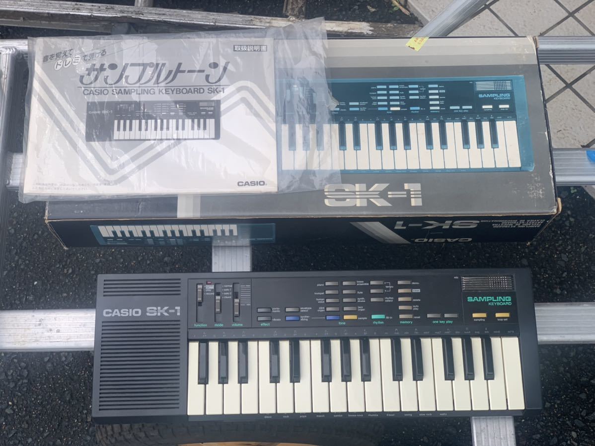 CASIO SK-1☆サンプリングキーボード☆ビンテージシンセサイザー☆名機