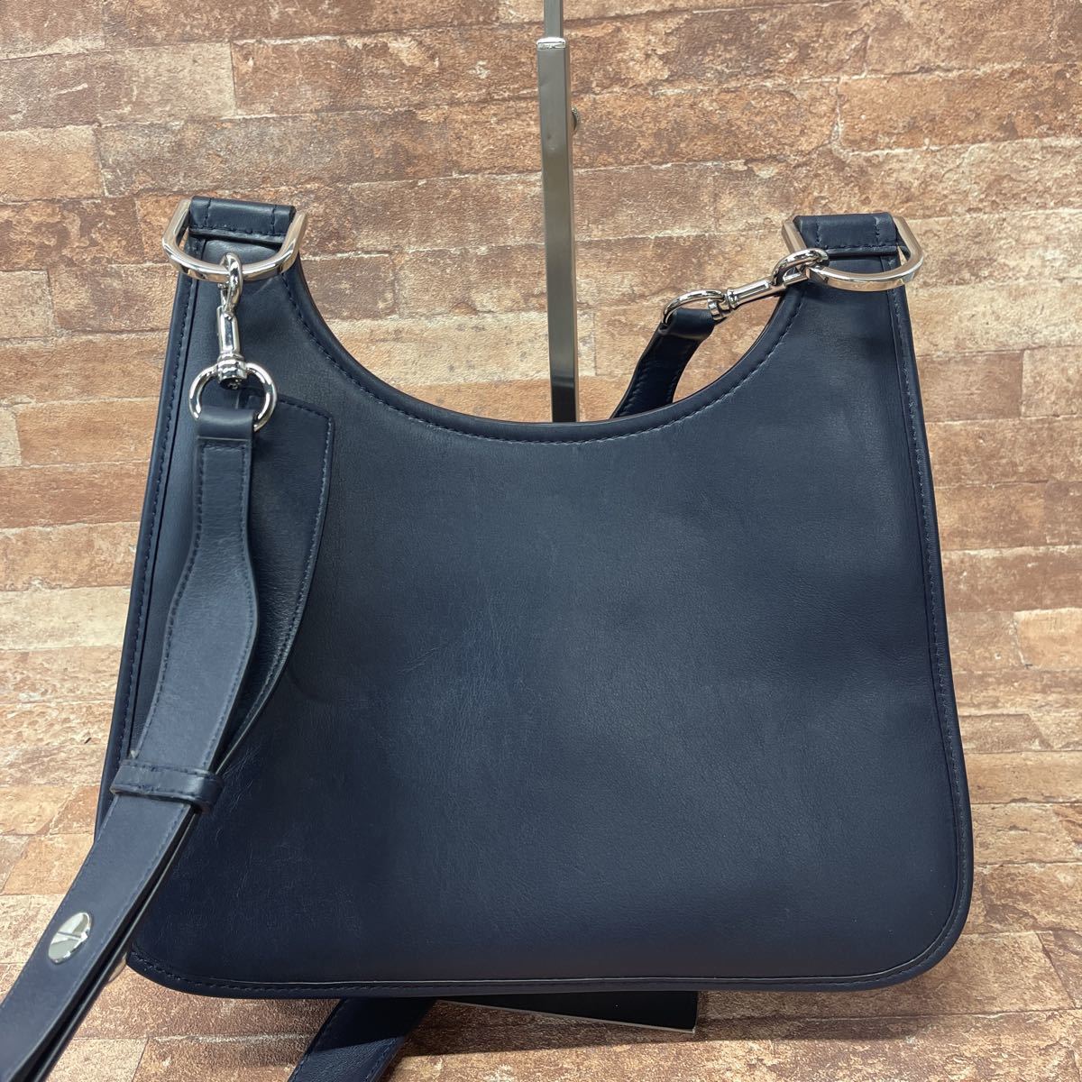 TORY BURCH トリーバーチ レザー ショルダーバッグ ネイビー(かばん 