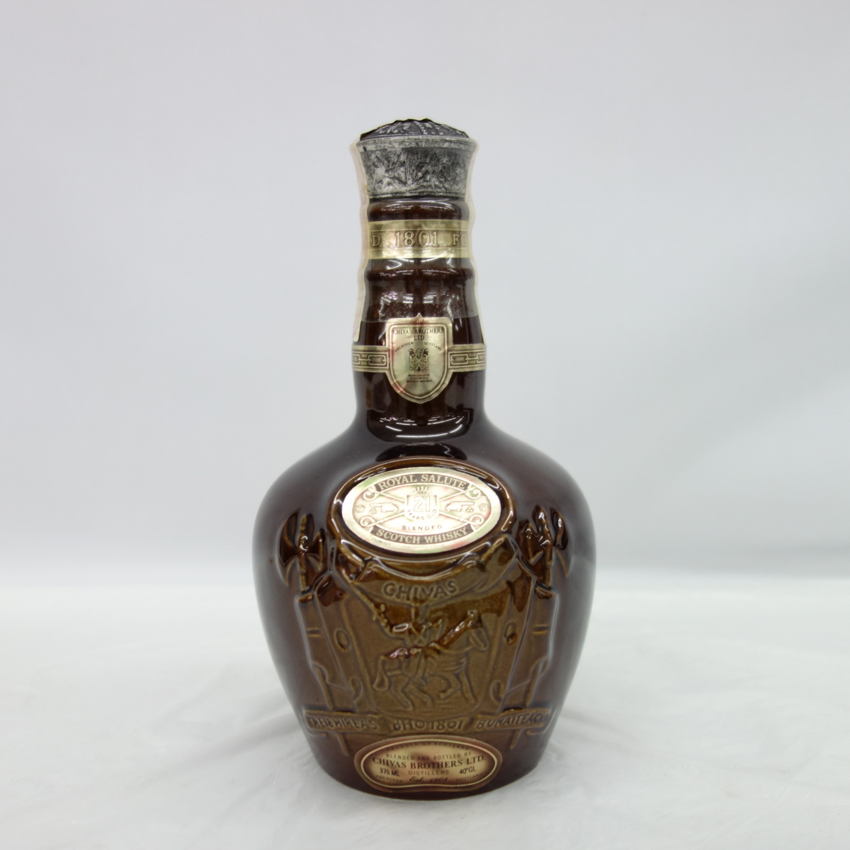21年 ロイヤルサルート SALUTE ROYAL 未開栓ROYAL 陶器 : 700ml