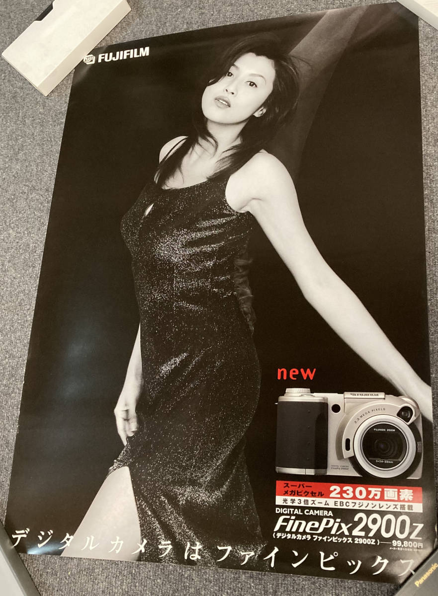 藤原紀香 FUJIFILM FinePix2900z・ポスター 黒ドレス(は行)｜売買され
