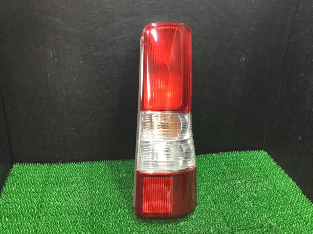  タウンエース ABF-S402M 右テールランプ 1E7 220-17042 81550-BZ120(テールライト)｜売買されたオークション情報、yahooの商品情報をアーカイブ公開 - オークファン トヨタ用
