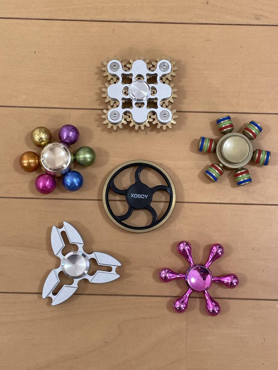 ハンドスピナーの値段と価格推移は 527件の売買情報を集計したハンドスピナーの価格や価値の推移データを公開