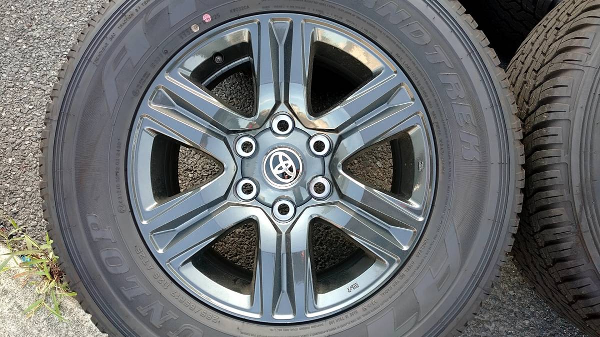 新車外し！ 現行 ハイラックス Z GUN125 Z 純正 ホイール 純正アルミと 