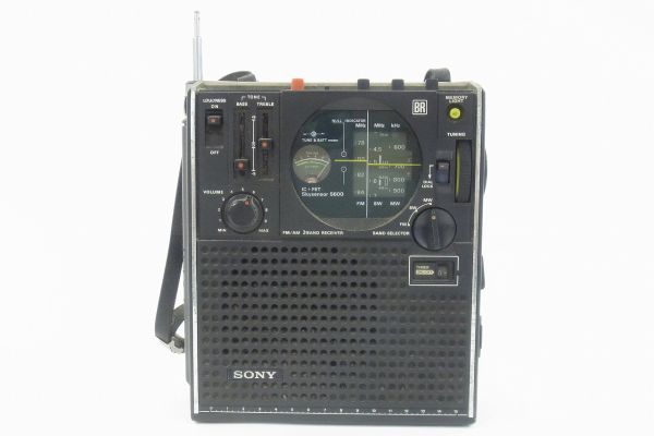 名機 SONY BCL ラジオ スカイセンサー ICF-5900 SW/MW/FM 中波 短波 AM