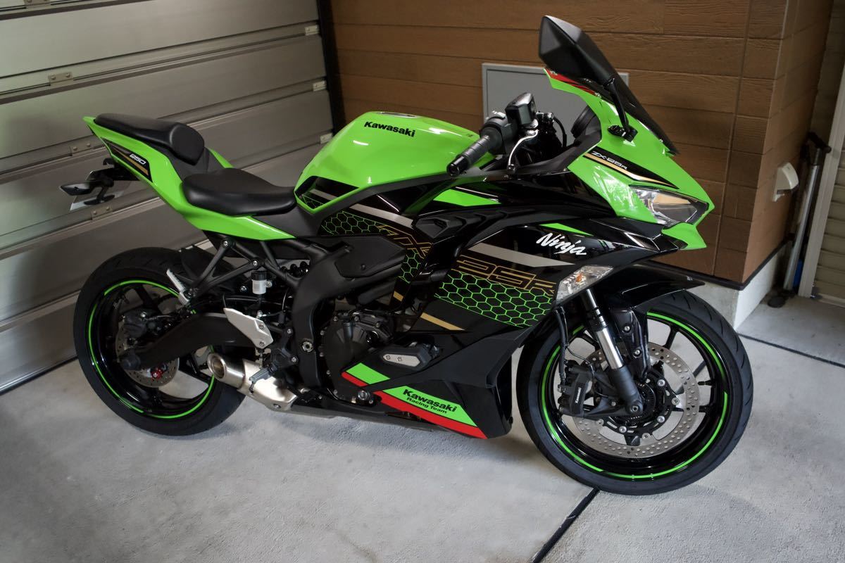 ZX-25R SE KRTエディション カワサキ Ninja 自賠令和8年まで