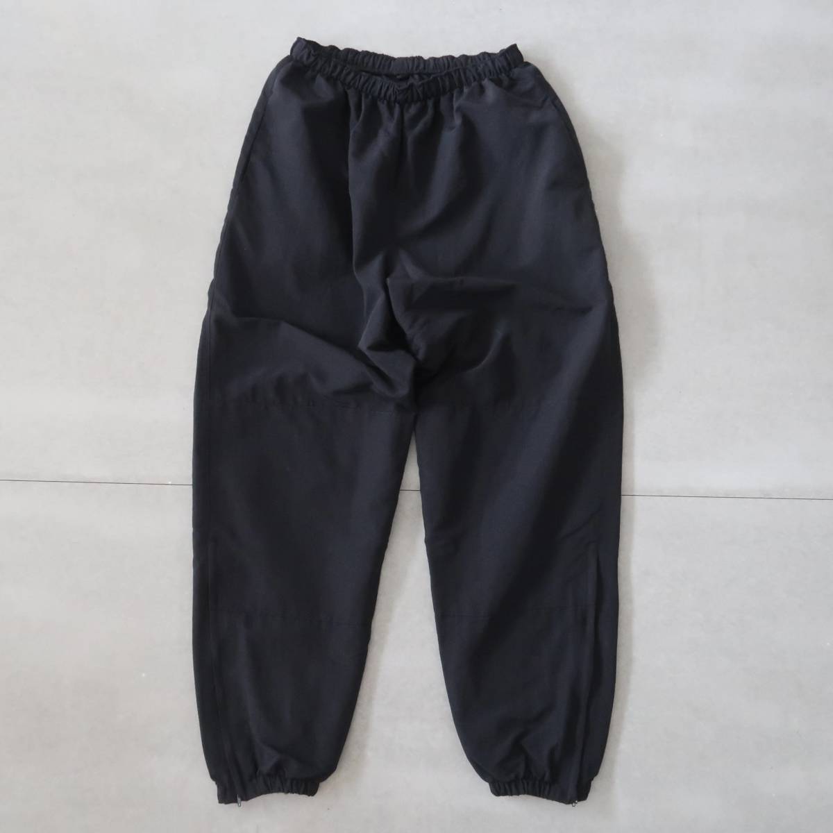 人気定番，低価 2010's U.S.ARMY IPFU メッシュライニングナイロンサプレックス トレーニングパンツ 表記LARGE REGULAR/ビンテージ(Lサイズ)｜売買されたオークション情報、yahooの商品情報をアーカイブ公開 - オ Lサイズ