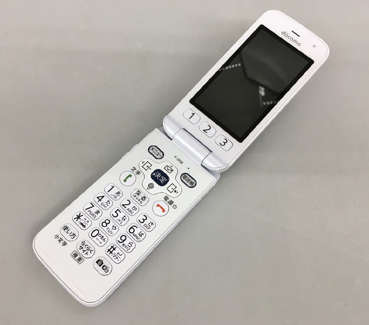docomo ドコモ 携帯電話本体 F-01M 約3.0インチ らくらくホン ホワイト 