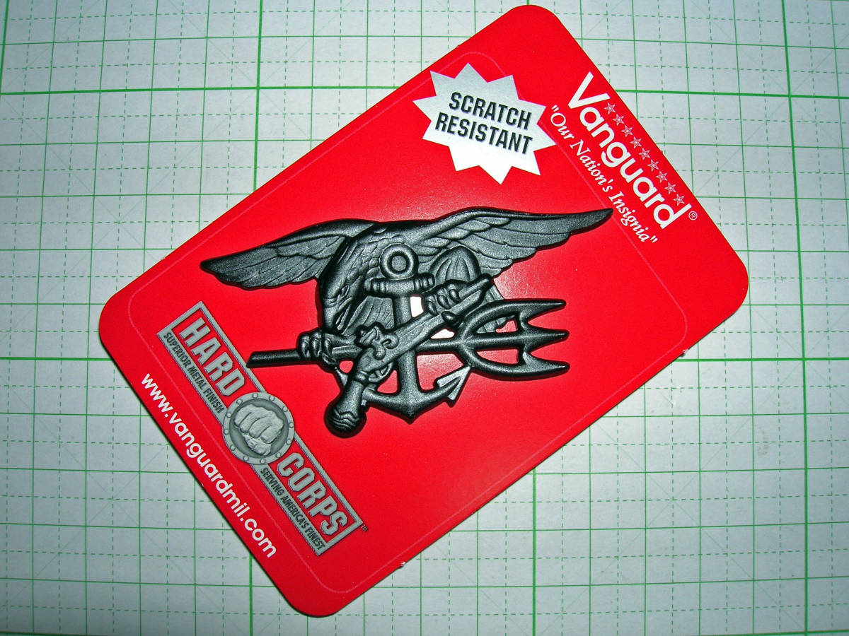 レア物！ U.S.Navy SEAL Black Metal 記章 (Vanguard) 在庫限り SEAL