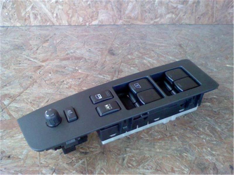 人気，定番 日産 純正 エクストレイル DNT31 パワーウィンドウスイッチ 25401-JG05B P30800-22015153(日産用)｜売買されたオークション情報、yahooの商品情報をアーカイブ公開 - オークファン 日産用