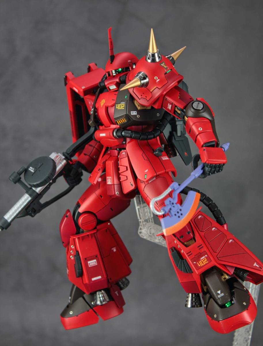 MG 1/100 高機動型ザクII ジョニー・ライデン専用機 改修塗装済み完成 