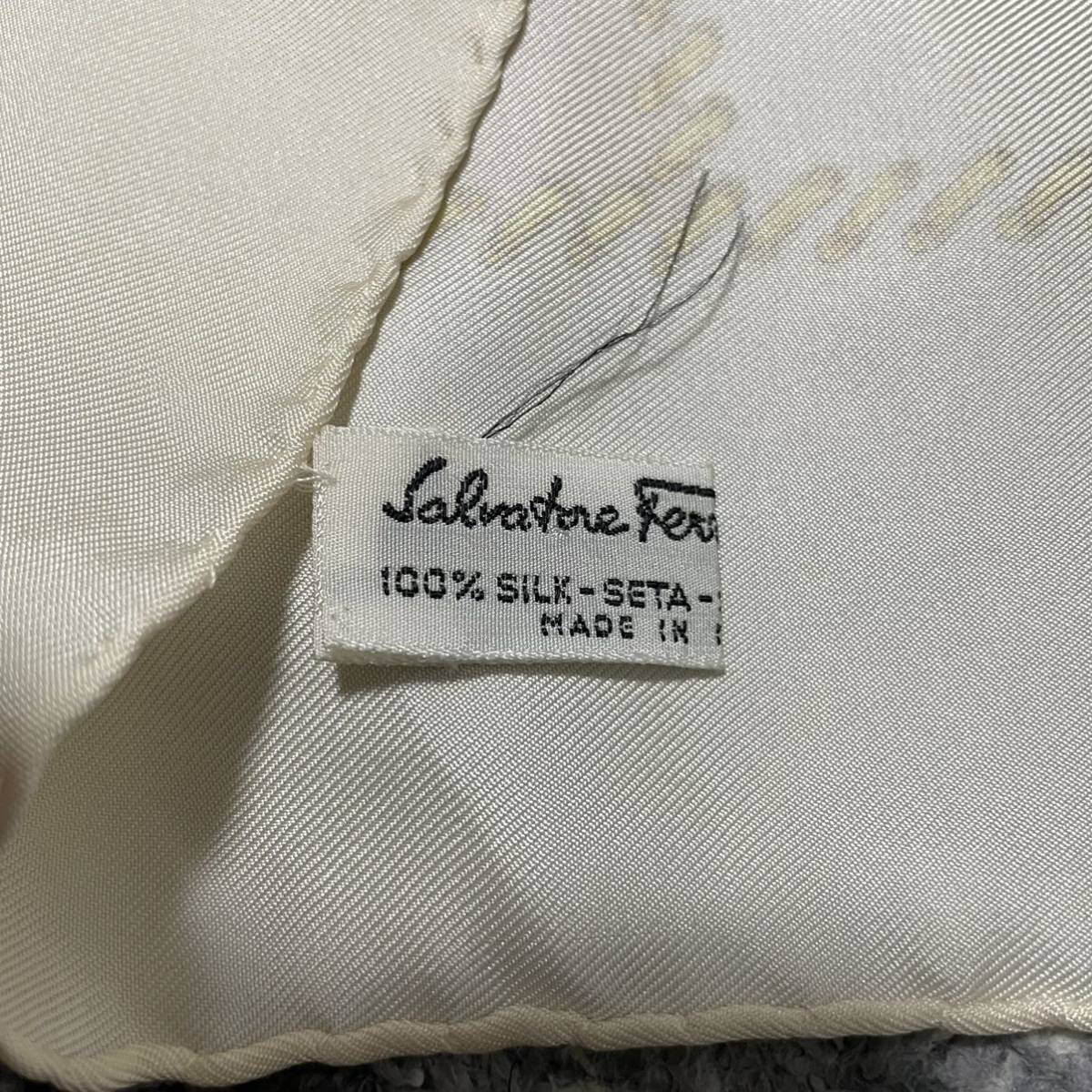 フェラガモ　Ferragamo スカーフ　シルクシルクスカーフ エルメス Salvatore Ferragamo フェラガモ フェラガモ) グリーン [並行輸入品]