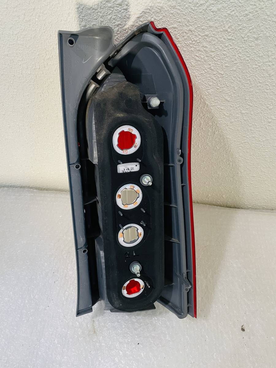 トヨタ 純正 NCP 160系 プロボックス サクシード 左テールランプ