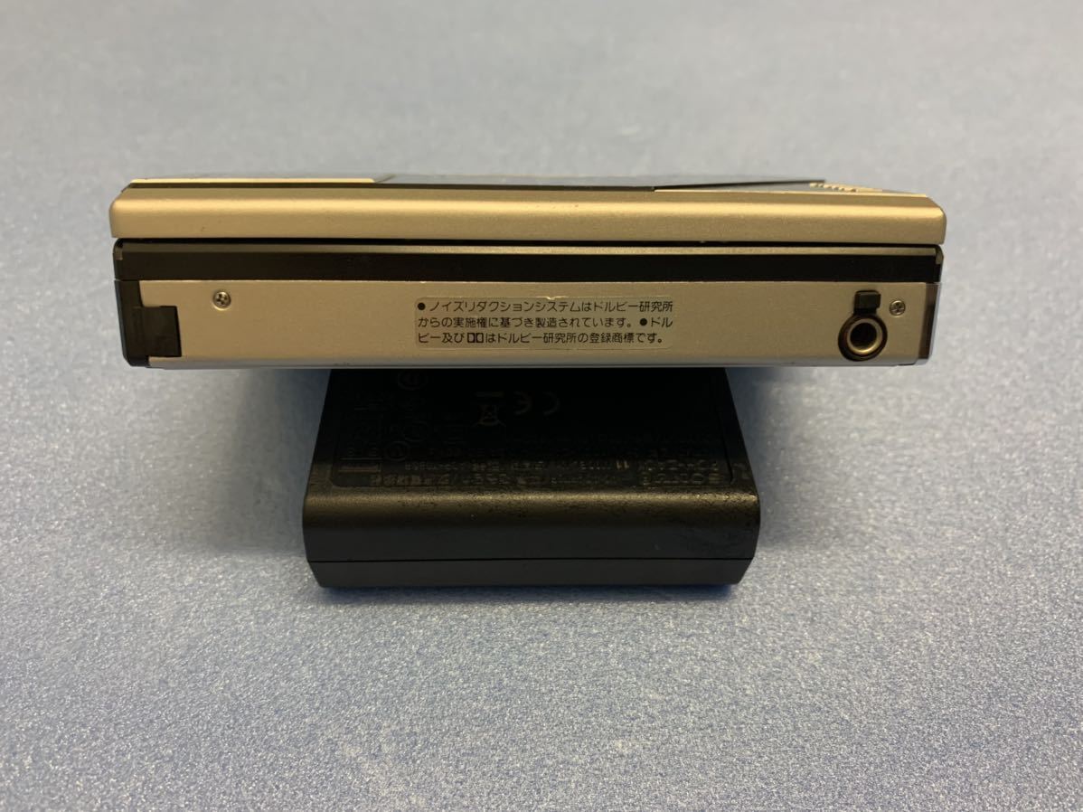 ジャンク】AIWA カセットボーイ HS-F7 録音再生モデル シルバー 通電
