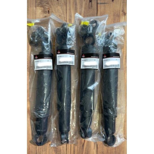 【爆買い，安い】 三菱純正品 4本セット JEEP ジープ J53 J55 ショックアブソーバー フロント リヤ 各2本(ショックアブソーバー)｜売買されたオークション情報、yahooの商品情報をアーカイブ公開 - オークファン ショックアブソーバー