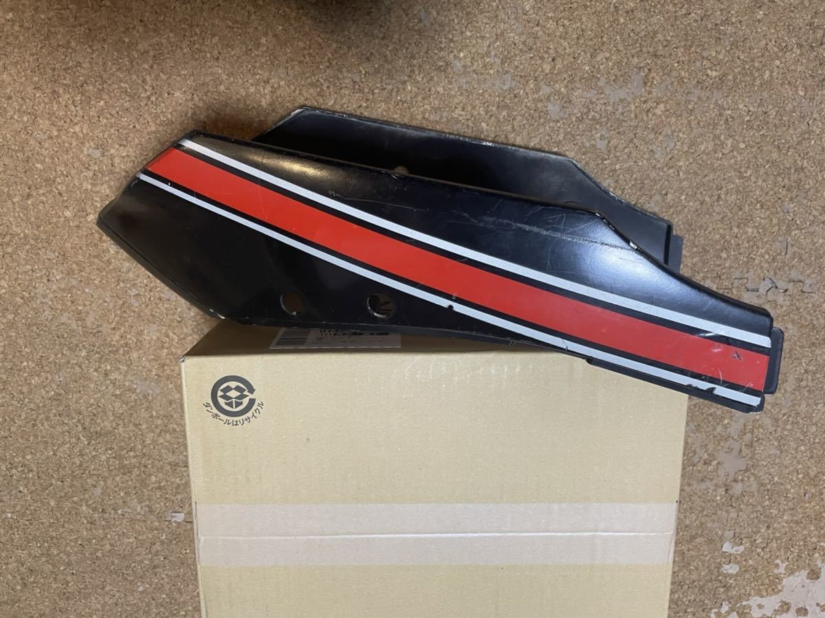 RZ２５０Ｒ純正シートカウル割れ欠け無し
